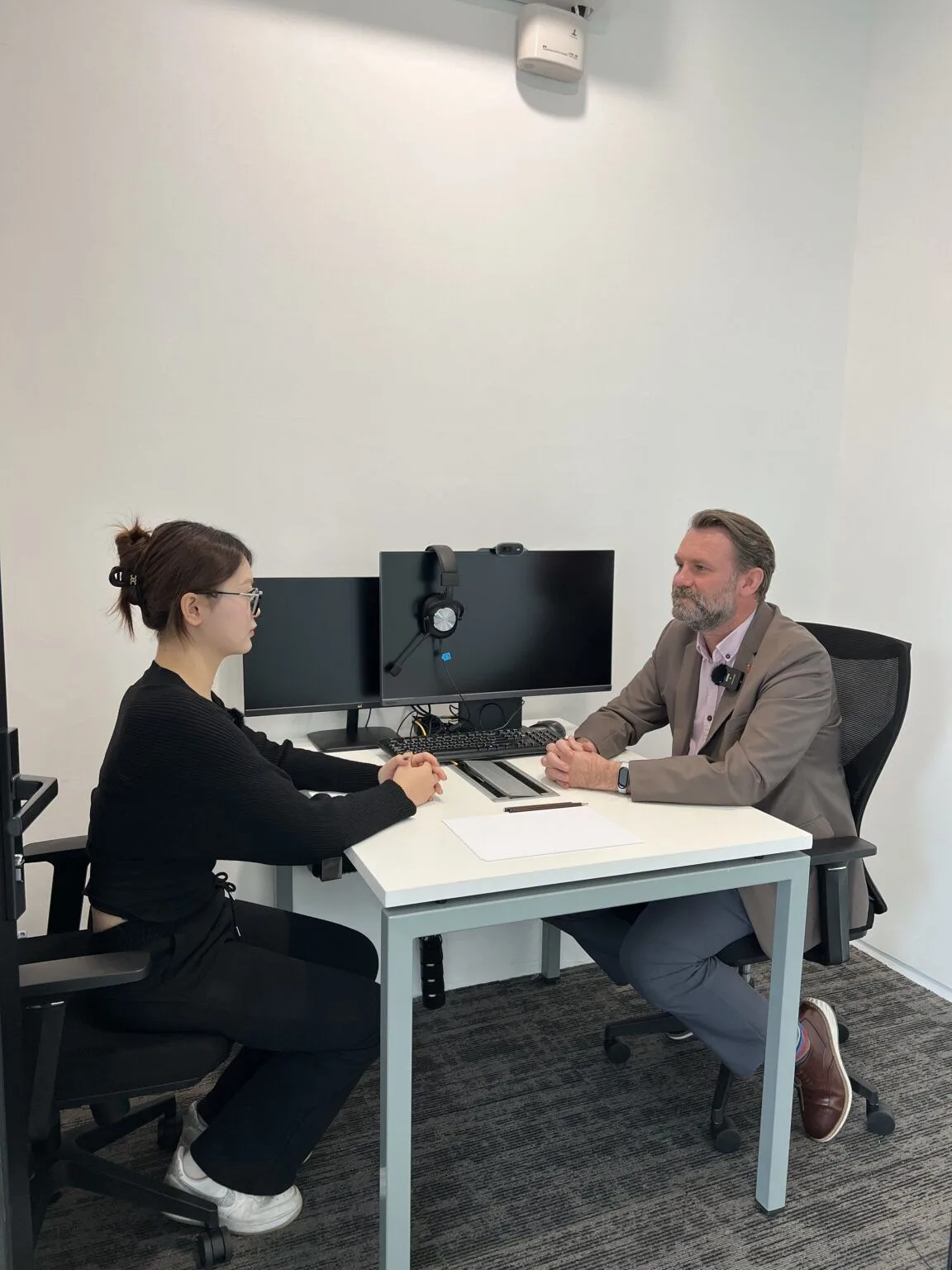 Speaking test rooms are spacious and soundproofed, ensuring optimal focus for test takers