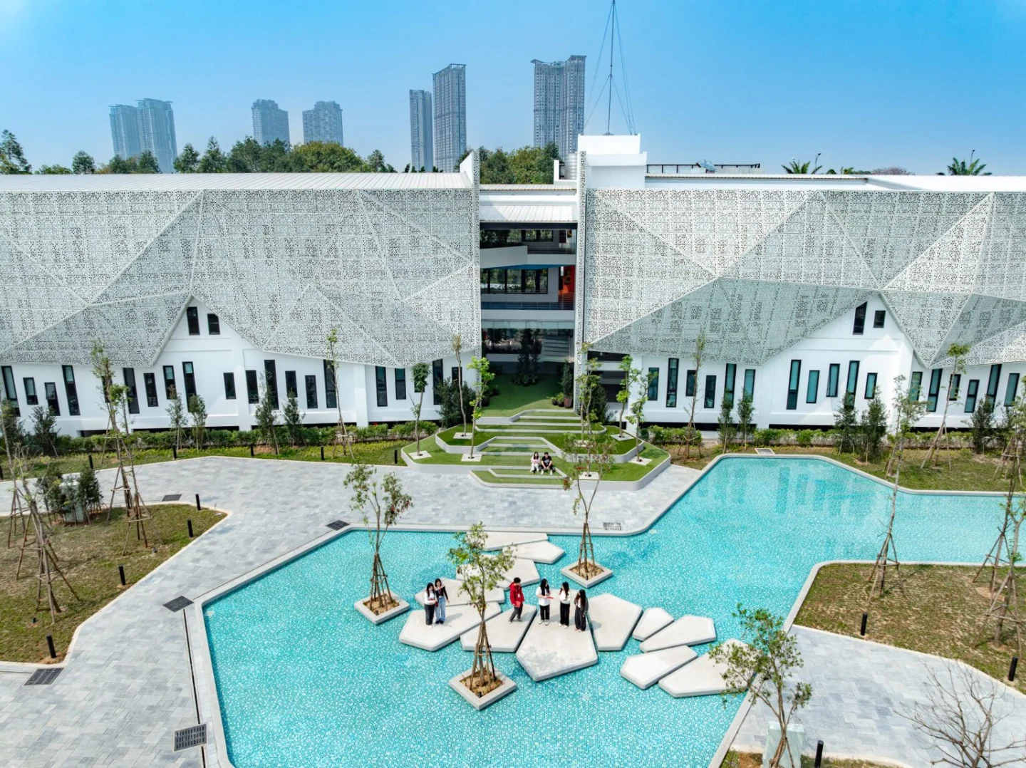 Set within BUV’s green campus, the IELTS test venue offers a calm and focused testing environment