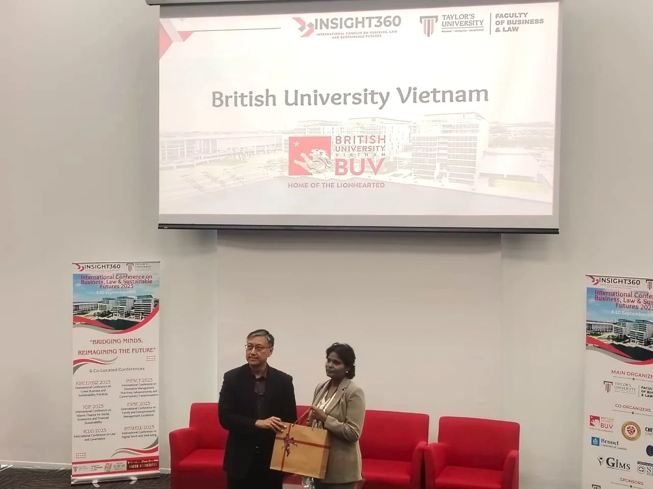 Dr. Kumarashvari Subramaniam representing BUV at the Insight360 Conference