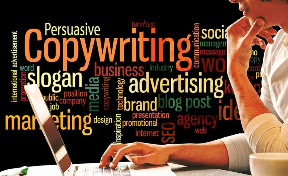 Copywriter đảm nhiệm việc biến đổi những ý tưởng về sản phẩm, dịch vụ thành ngôn từ quảng cáo hấp dẫn.