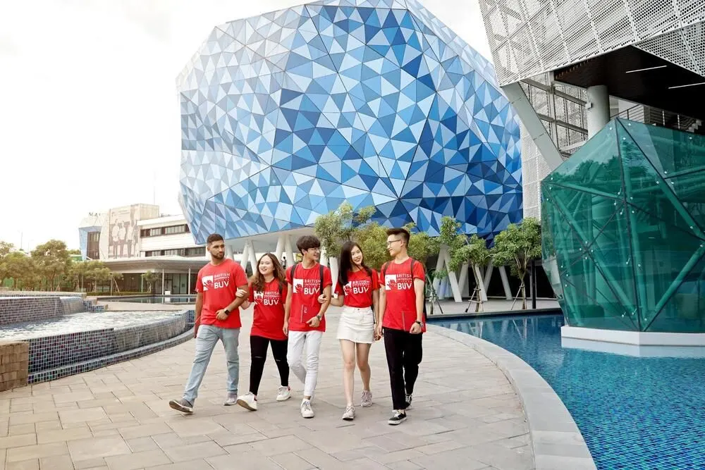 Ngành Quản trị Kinh doanh tại trường quốc tế có mức học phí cao do tất cả các tiêu chí đều đạt chuẩn quốc tế với chất lượng cao.
