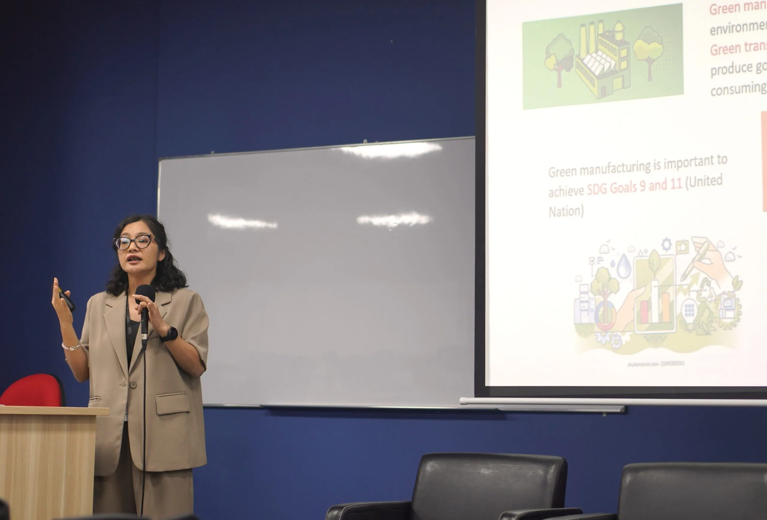 Dr. Nguyen Luu presents her research on Green Manufacturing in Vietnam