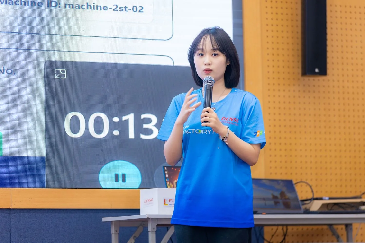 BUV student presents a factory technology project at the DENSO Factory Hacks competition.